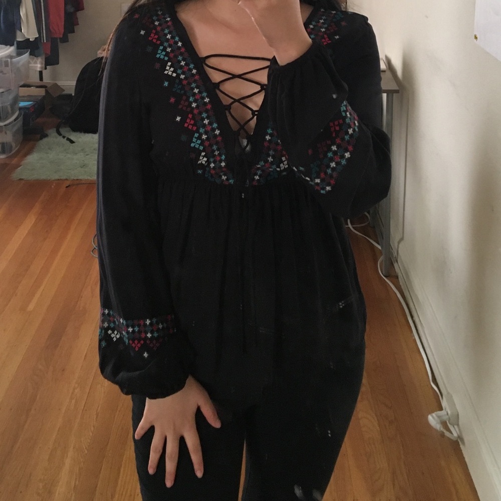 A long-sleeve top with balloon sleeves